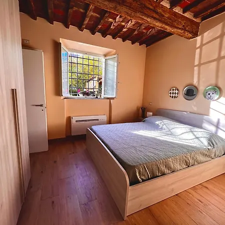 Casina Ousman Apartment Lucca